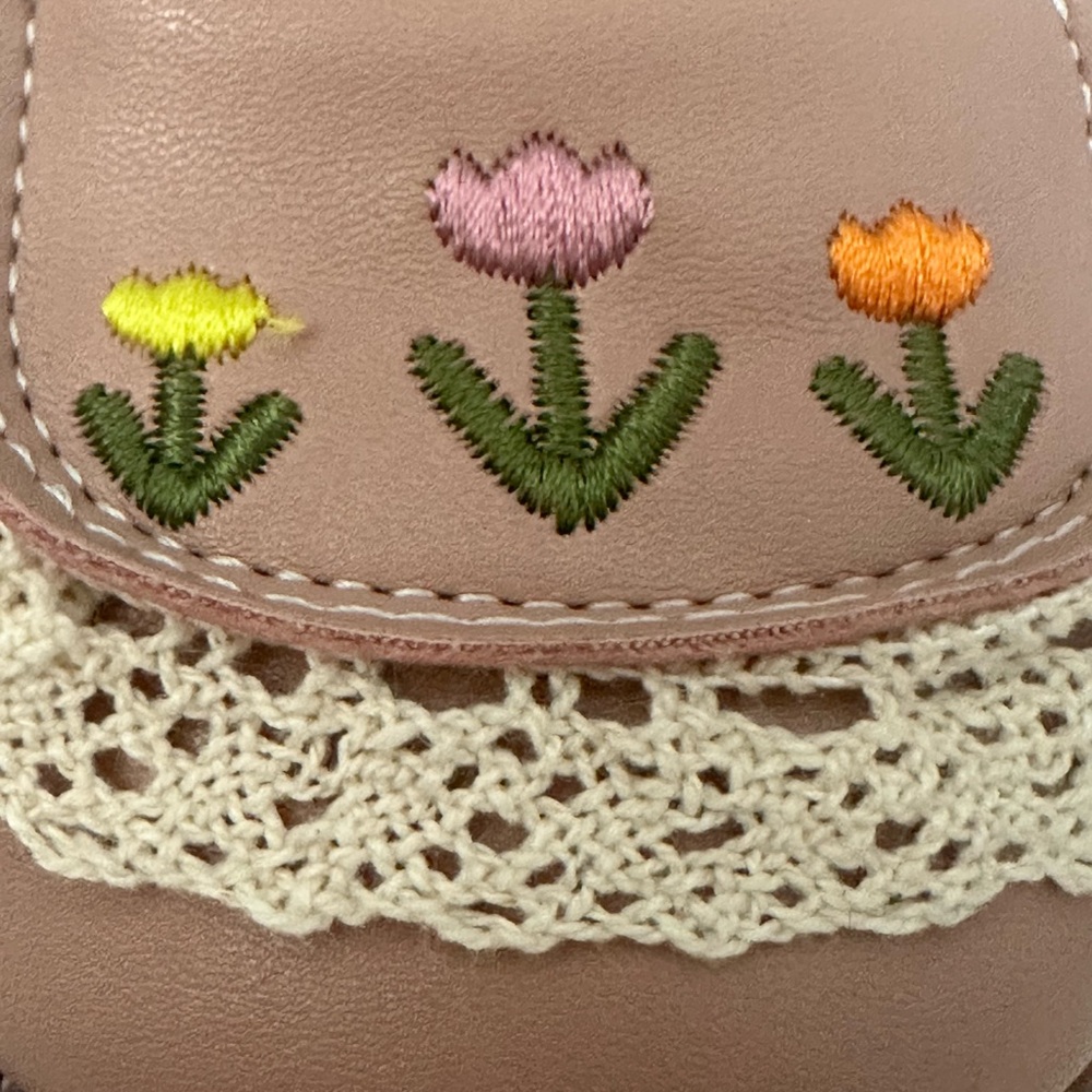 Girls' Shoes Floral Lace Embroidered Low Cut Princess Shoes Flat Size EU 26 US 9 - Picture 7 of 7